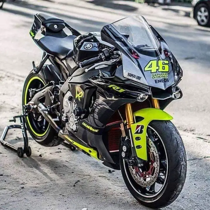 Custom Yamaha R1